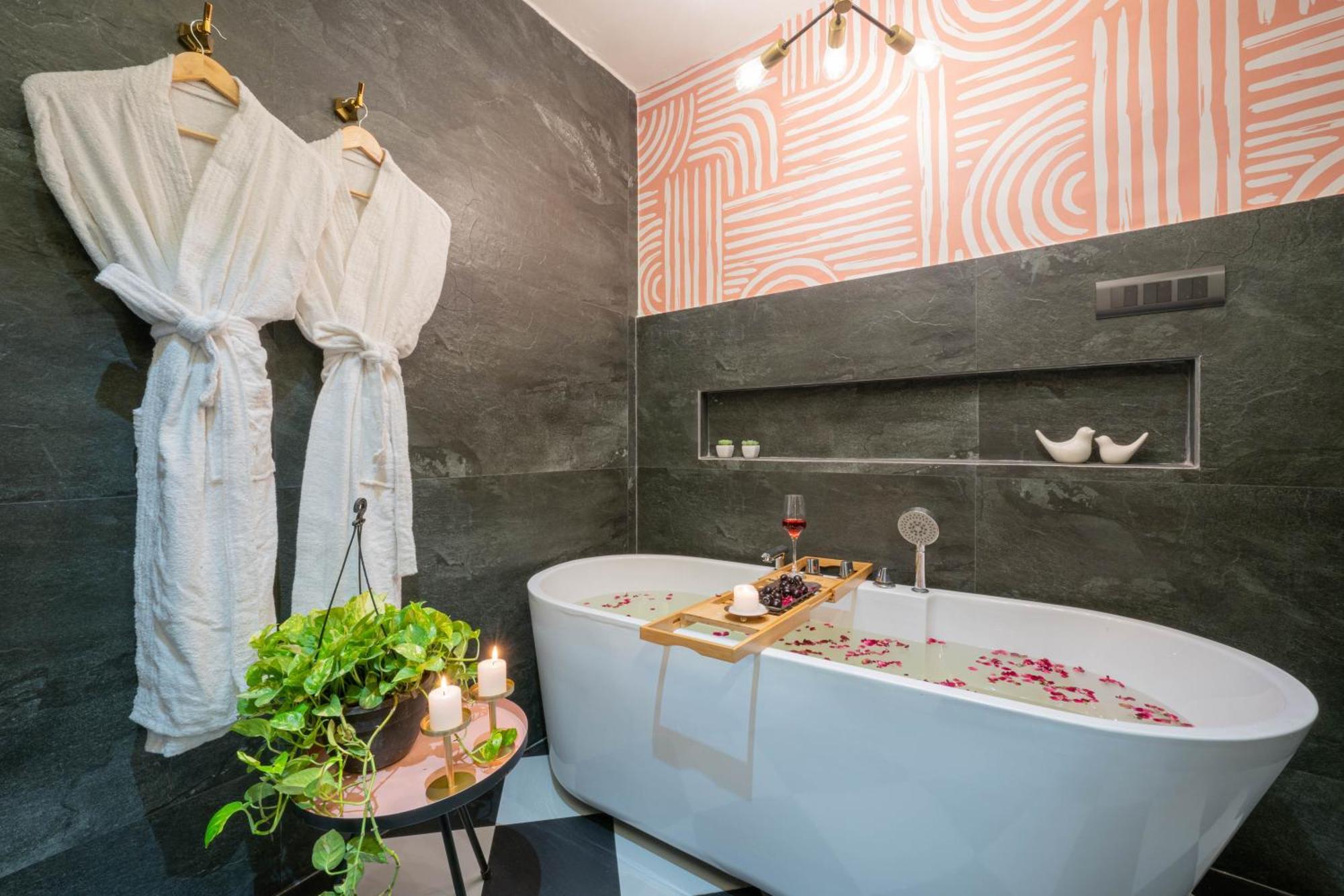 Boutique Hotel By One Tree Gurgaon Extérieur photo